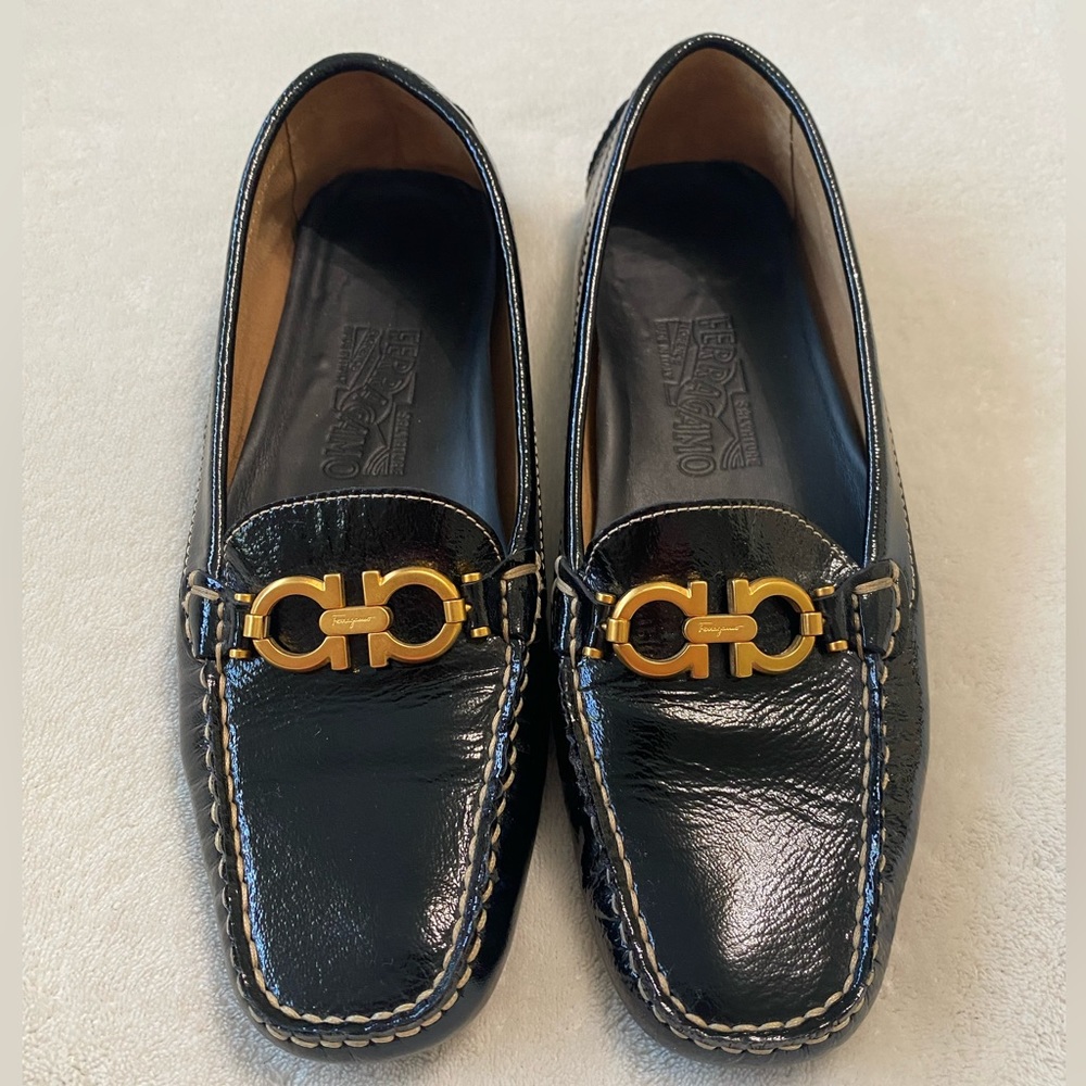 FERRAGAMO flats, women’s black size 8